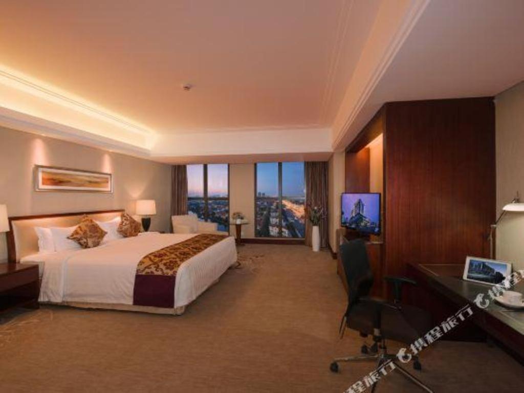 Shuguang International Hotel Kunshan Kunshan  Exteriör bild