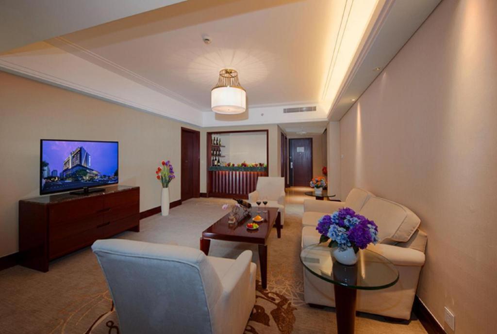 Shuguang International Hotel Kunshan Kunshan  Exteriör bild